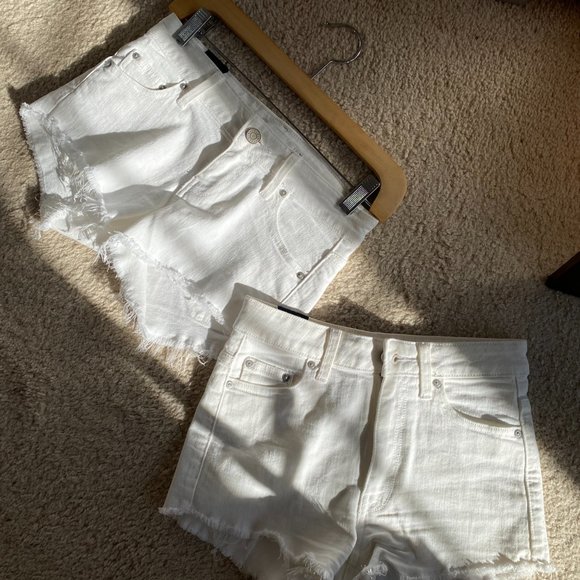 Aritzia Low rise White frayed shorts - Picture 6 of 16